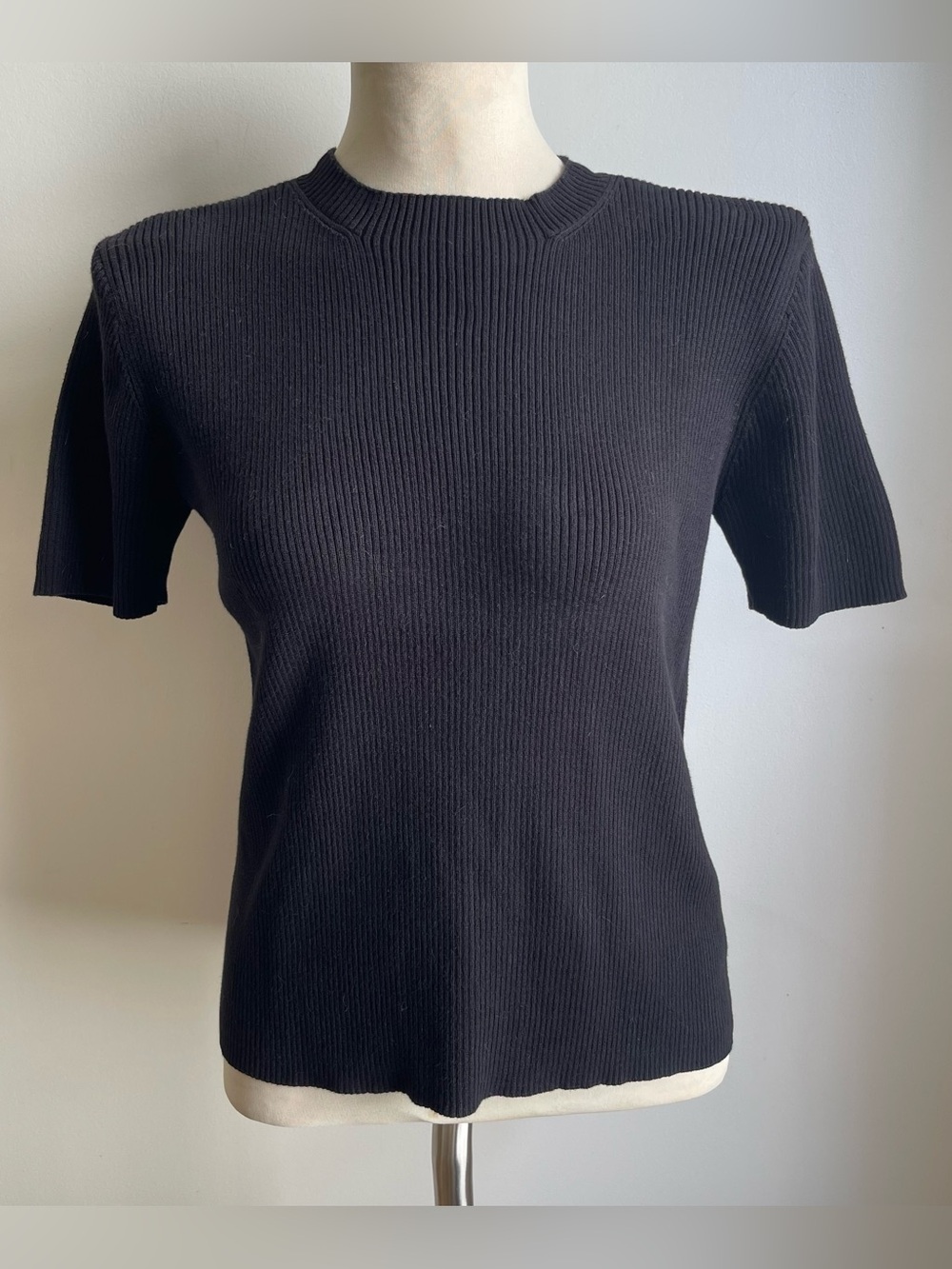 Vintage 90s Lizsport Short Sleeve Top Cotton Knit Black Claiborne Size Medium
